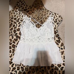 White lace Francesca’s top